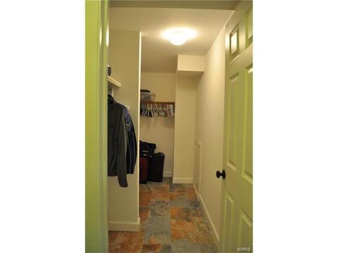 624 Valley Pt, Ballwin, MO 63021 photo 33