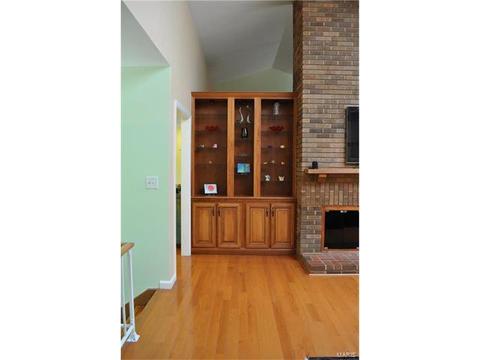 624 Valley Pt, Ballwin, MO 63021 photo 29