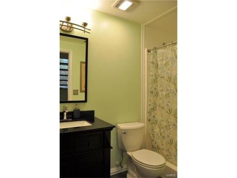 624 Valley Pt, Ballwin, MO 63021 photo 23