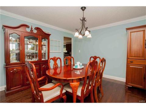 2303 Hidden Deer Dr, O'fallon, MO 63368 photo 12