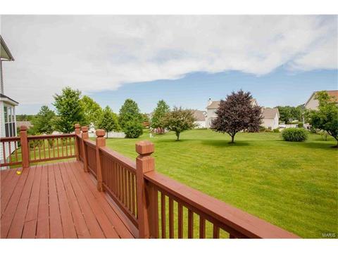 2303 Hidden Deer Dr, O'fallon, MO 63368 photo 4
