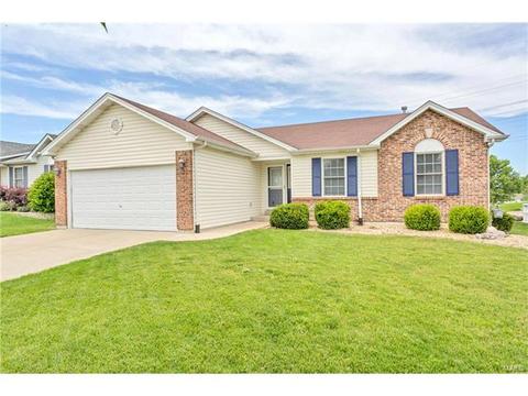 824 Homerun Dr, O'fallon, MO 63366 photo 1