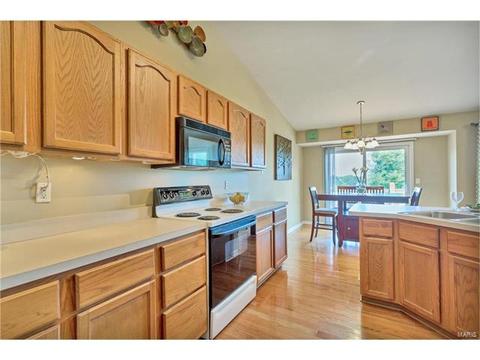 824 Homerun Dr, O'fallon, MO 63366 photo 9