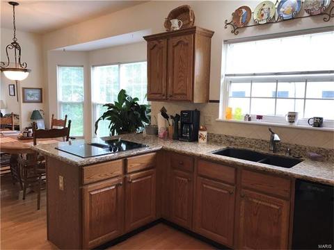 248 Cedar Forest Ct, Weldon Spring, MO 63304 photo 10
