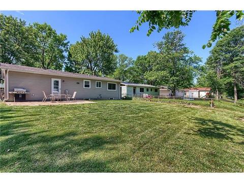 1069 Deleon, Fenton, MO 63026 photo 17