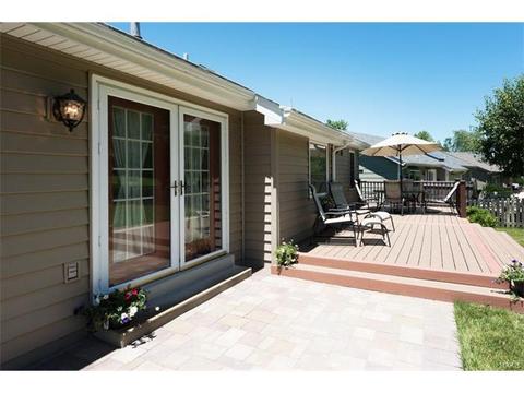 2470 Maple Crossing Dr, Ballwin, MO 63011 photo 3