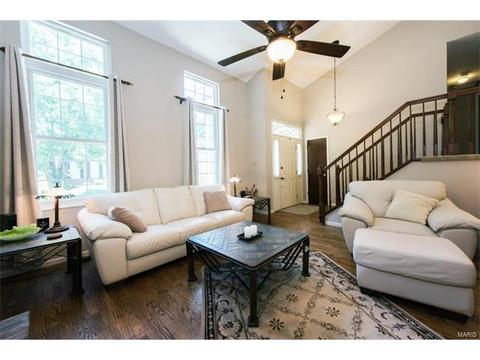 2470 Maple Crossing Dr, Ballwin, MO 63011 photo 6