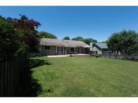 2470 Maple Crossing Dr, Ballwin, MO 63011 photo 25