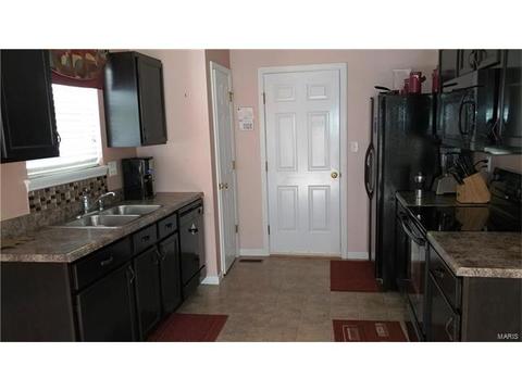 96 Tisbury Ct, O'fallon, MO 63366 photo 7