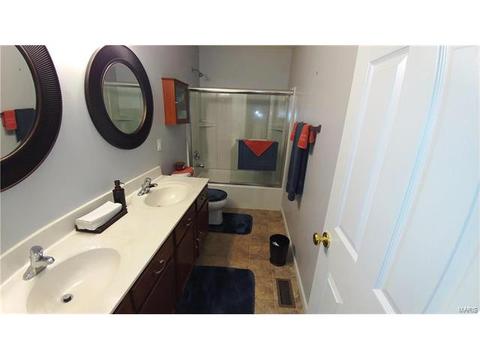 96 Tisbury Ct, O'fallon, MO 63366 photo 12