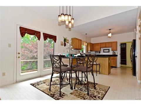 715 Arbor Haven Dr, Ballwin, MO 63021 photo 9
