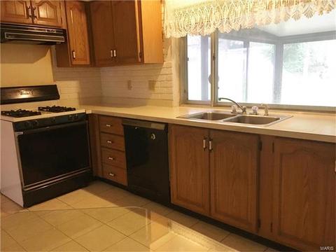 387 Cedar Run Dr, Ballwin, MO 63021 photo 7