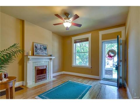 4925 Gresham Ave, Saint Louis, MO 63109 photo 3