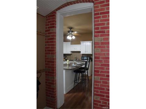 4925 Gresham Ave, Saint Louis, MO 63109 photo 9