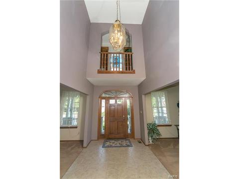 712 Mark Wesley Ln, Ballwin, MO 63021 photo 4