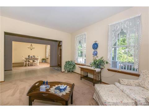 712 Mark Wesley Ln, Ballwin, MO 63021 photo 8