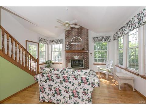 712 Mark Wesley Ln, Ballwin, MO 63021 photo 18