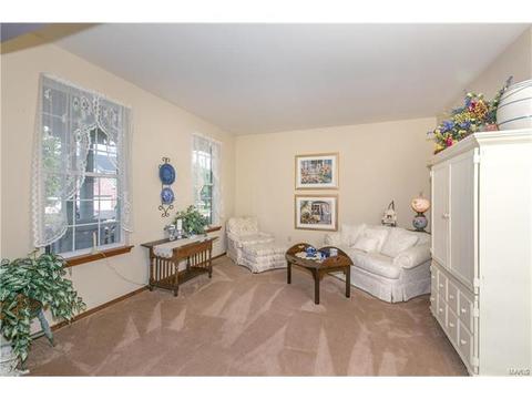 712 Mark Wesley Ln, Ballwin, MO 63021 photo 7