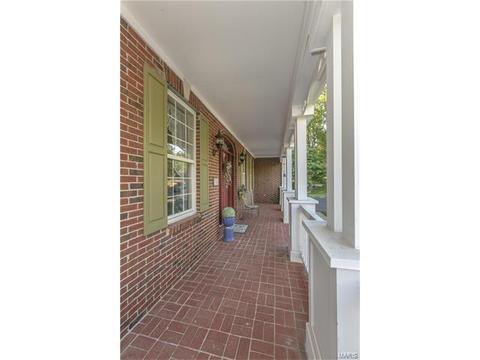 712 Mark Wesley Ln, Ballwin, MO 63021 photo 2