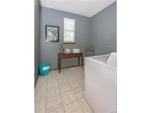 712 Mark Wesley Ln, Ballwin, MO 63021 photo 21