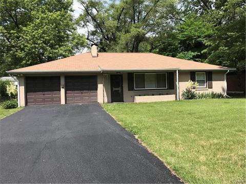 901 Ford Dr, Saint Louis, MO 63135 photo 1