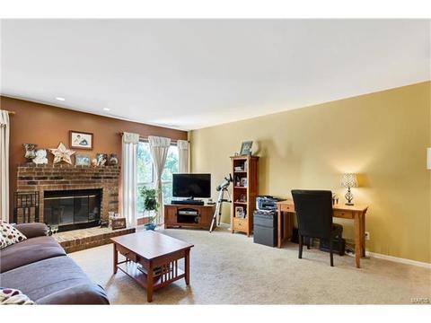 609 Pine Ridge Trails Ct #203, Ballwin, MO 63021 photo 4