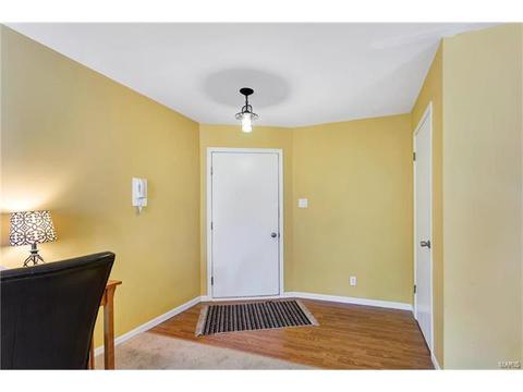 609 Pine Ridge Trails Ct #203, Ballwin, MO 63021 photo 5