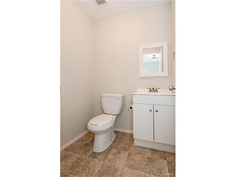 200 Braeshire Dr #K, Ballwin, MO 63021 photo 12
