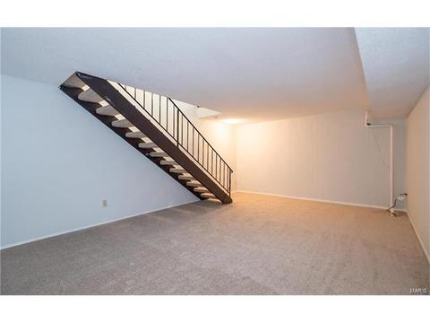 200 Braeshire Dr #K, Ballwin, MO 63021 photo 16