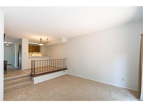 200 Braeshire Dr #K, Ballwin, MO 63021 photo 7