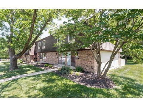 200 Braeshire Dr #K, Ballwin, MO 63021 photo 2