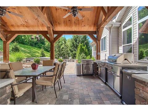 717 Emerald Oaks Ct, Eureka, MO 63025 photo 8