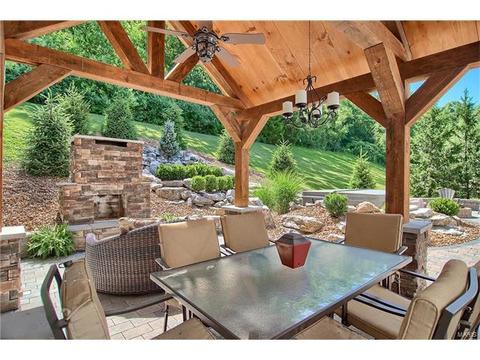 717 Emerald Oaks Ct, Eureka, MO 63025 photo 9