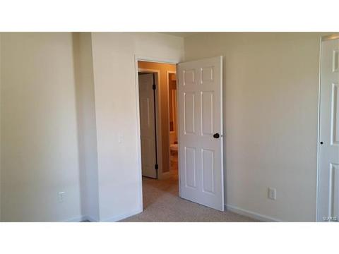 200 Cool Meadows Dr, Ballwin, MO 63011 photo 13