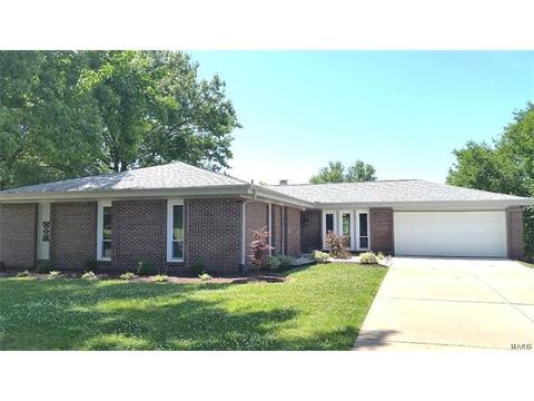 200 Cool Meadows Dr, Ballwin, MO 63011 photo 5