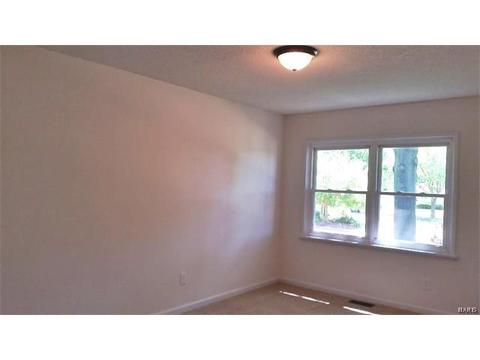 200 Cool Meadows Dr, Ballwin, MO 63011 photo 24