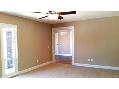 200 Cool Meadows Dr, Ballwin, MO 63011 photo 8