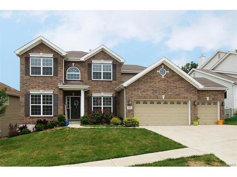 363 Lauren Lndg, Ballwin, MO 63021 photo 1
