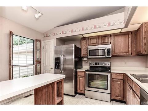761 Woodside Trails Dr, Ballwin, MO 63021 photo 7