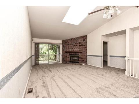 761 Woodside Trails Dr, Ballwin, MO 63021 photo 4