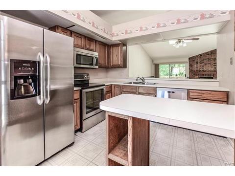 761 Woodside Trails Dr, Ballwin, MO 63021 photo 12