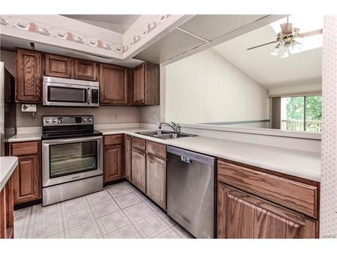 761 Woodside Trails Dr, Ballwin, MO 63021 photo 10