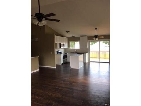 4 Moselle Ct, O'fallon, MO 63368 photo 2