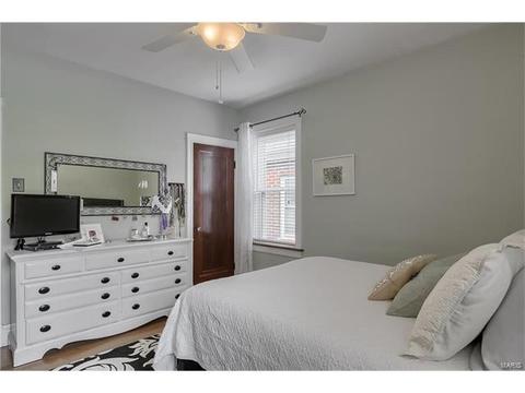 5533 Gresham Ave, Saint Louis, MO 63109 photo 28