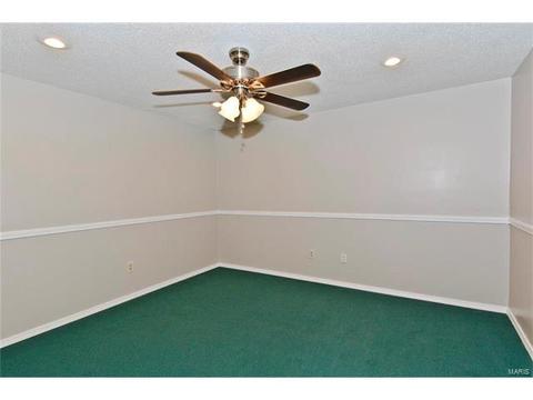 1056 Oak Glen Cir, Ballwin, MO 63021 photo 27