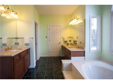 2027 Brook Hill Ridge Dr, Chesterfield, MO 63017 photo 45