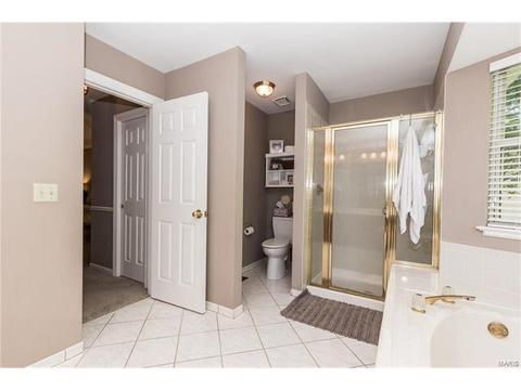 731 Arbor Hvn, Ballwin, MO 63021 photo 29