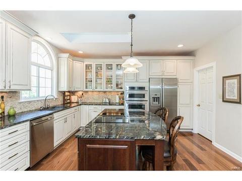731 Arbor Hvn, Ballwin, MO 63021 photo 9