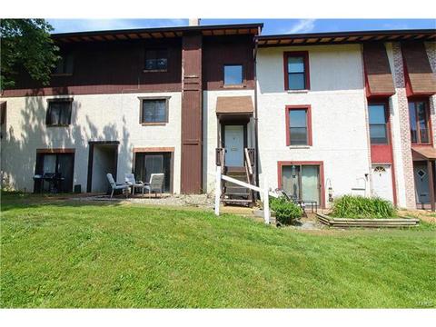 326 Carmel Woods Dr, Ellisville, MO 63021 photo 1