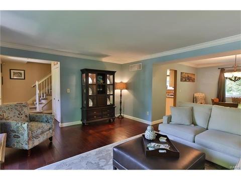 16201 Maple Crossing Ct, Wildwood, MO 63011 photo 2